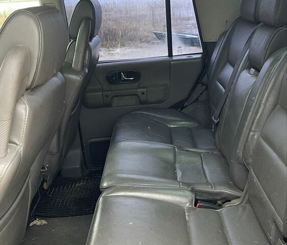 Чорний Ленд Ровер Діскавері, об'ємом двигуна 2.5 л та пробігом 300 тис. км за 3800 $, фото 6 на Automoto.ua