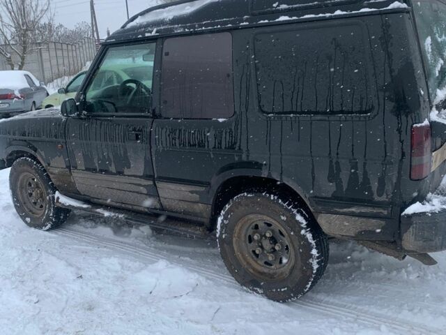 Черный Ленд Ровер Дискавери, объемом двигателя 2.5 л и пробегом 300 тыс. км за 2600 $, фото 2 на Automoto.ua