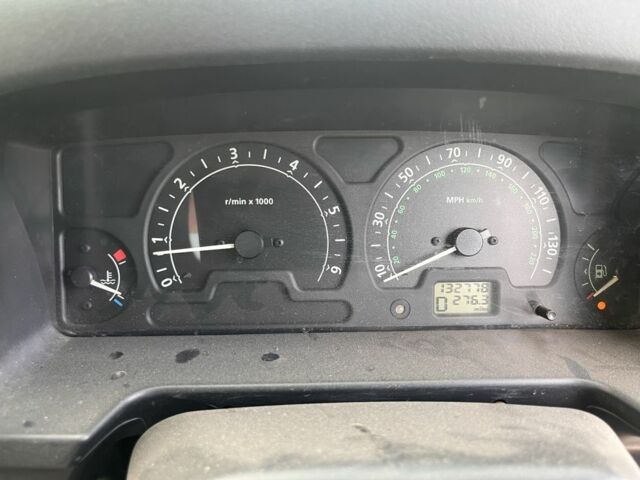 Чорний Ленд Ровер Діскавері, об'ємом двигуна 2.5 л та пробігом 200 тис. км за 5500 $, фото 8 на Automoto.ua