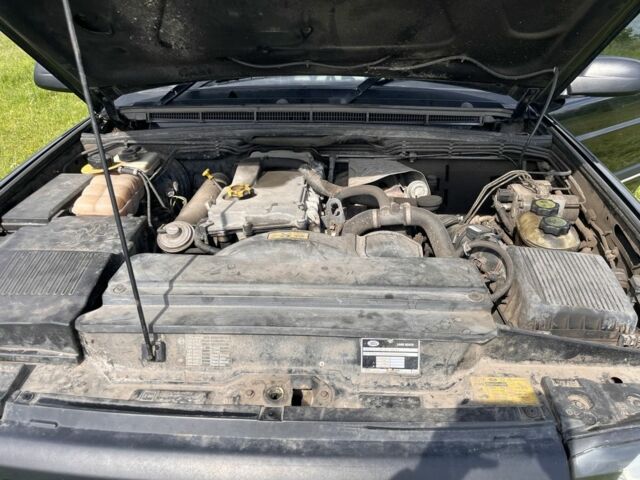 Черный Ленд Ровер Дискавери, объемом двигателя 2.5 л и пробегом 132 тыс. км за 5500 $, фото 3 на Automoto.ua