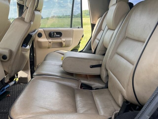 Чорний Ленд Ровер Діскавері, об'ємом двигуна 2.7 л та пробігом 200 тис. км за 5500 $, фото 9 на Automoto.ua