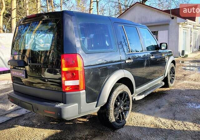 Чорний Ленд Ровер Діскавері, об'ємом двигуна 2.72 л та пробігом 370 тис. км за 13000 $, фото 3 на Automoto.ua