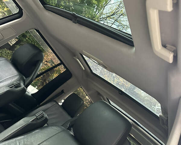 Ленд Ровер Дискавери 2005 в Киеве на Automoto.ua Черный Ленд Ровер Дискавери, объемом двигателя 2.7 л и пробегом 300 тыс. км за 9700 $, фото 15 на Automoto.ua