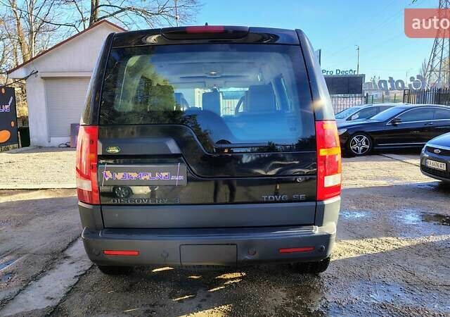 Чорний Ленд Ровер Діскавері, об'ємом двигуна 2.72 л та пробігом 370 тис. км за 13000 $, фото 2 на Automoto.ua