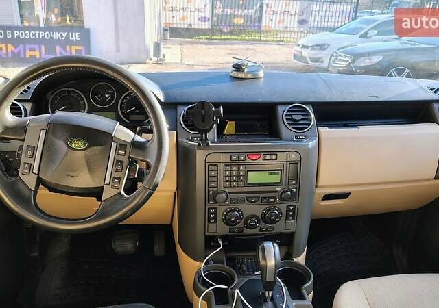 Чорний Ленд Ровер Діскавері, об'ємом двигуна 2.72 л та пробігом 370 тис. км за 13000 $, фото 13 на Automoto.ua