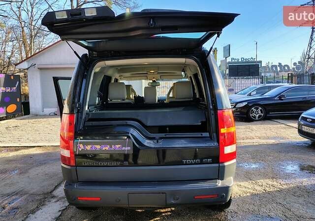 Чорний Ленд Ровер Діскавері, об'ємом двигуна 2.72 л та пробігом 370 тис. км за 13000 $, фото 19 на Automoto.ua