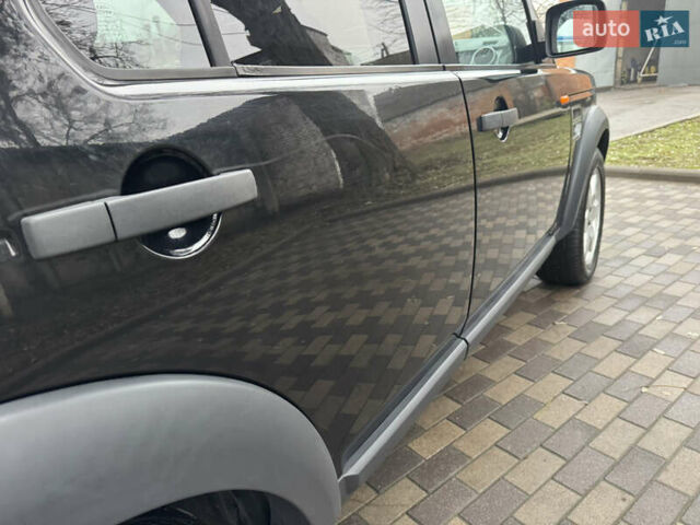 Черный Ленд Ровер Дискавери, объемом двигателя 2.72 л и пробегом 260 тыс. км за 7950 $, фото 17 на Automoto.ua