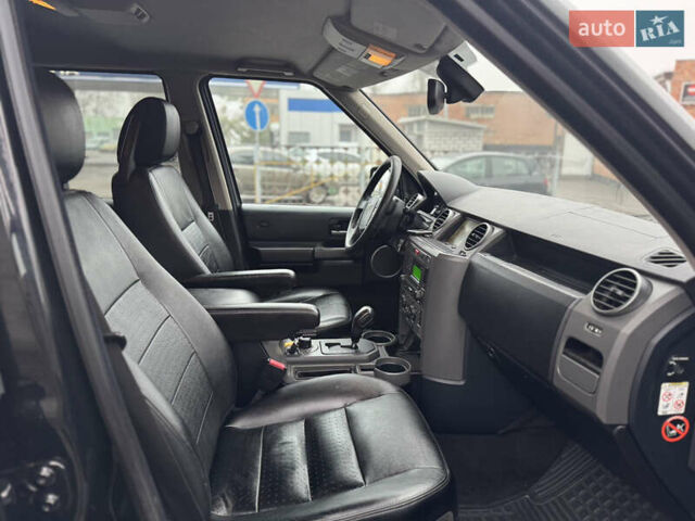 Черный Ленд Ровер Дискавери, объемом двигателя 2.72 л и пробегом 260 тыс. км за 7950 $, фото 25 на Automoto.ua