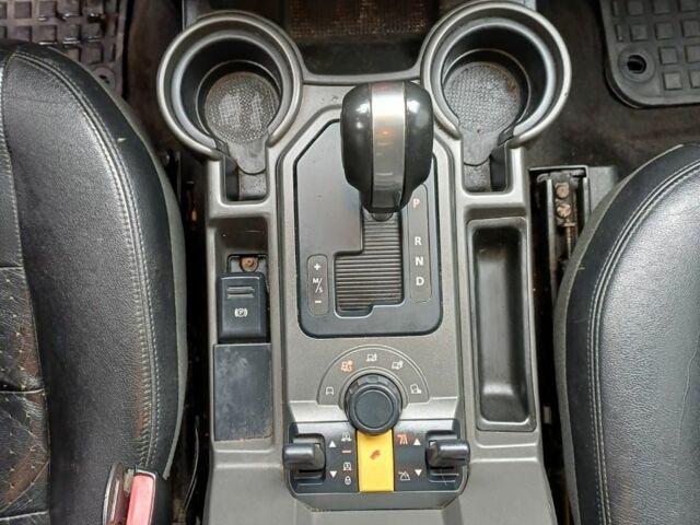 Черный Ленд Ровер Дискавери, объемом двигателя 0 л и пробегом 370 тыс. км за 4500 $, фото 16 на Automoto.ua