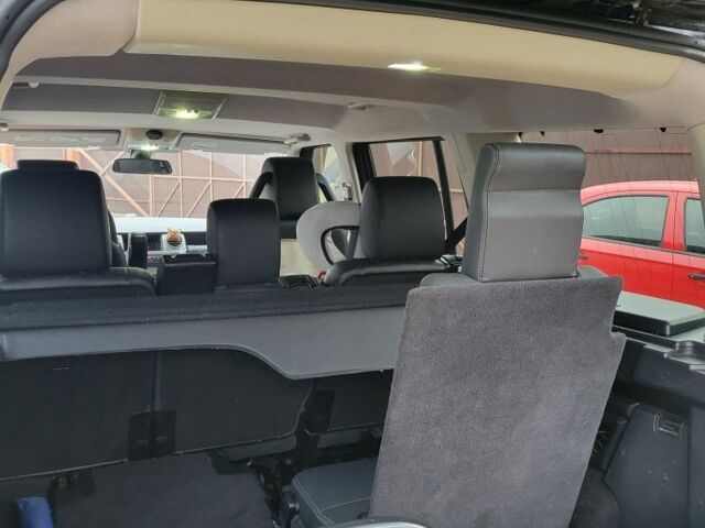 Чорний Ленд Ровер Діскавері, об'ємом двигуна 2.7 л та пробігом 232 тис. км за 9800 $, фото 10 на Automoto.ua