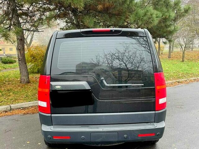 Черный Ленд Ровер Дискавери, объемом двигателя 44 л и пробегом 263 тыс. км за 8500 $, фото 3 на Automoto.ua