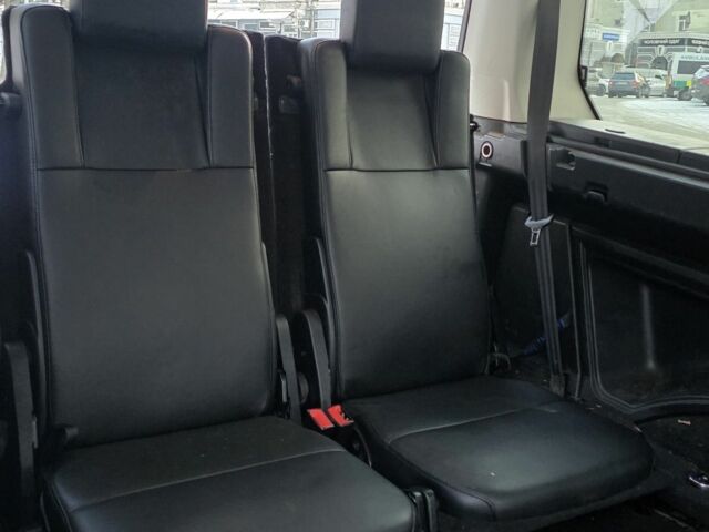 Черный Ленд Ровер Дискавери, объемом двигателя 2.7 л и пробегом 237 тыс. км за 3888 $, фото 14 на Automoto.ua