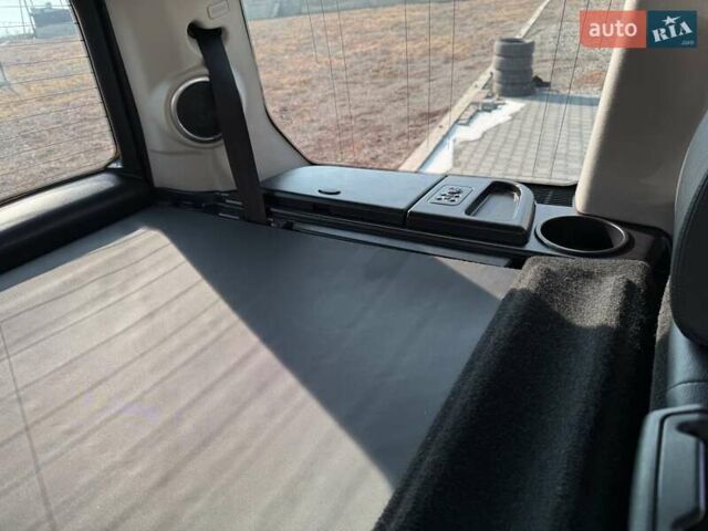 Ленд Ровер Дискавери 2007 в Черновцах на Automoto.ua Черный Ленд Ровер Дискавери, объемом двигателя 2.7 л и пробегом 311 тыс. км за 13800 $, фото 13 на Automoto.ua