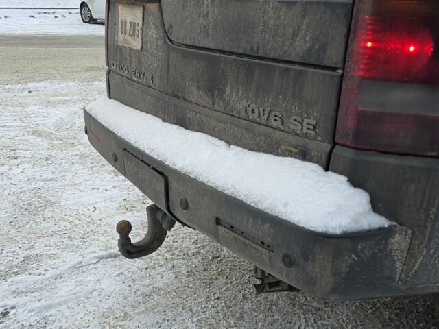 Черный Ленд Ровер Дискавери, объемом двигателя 2.7 л и пробегом 237 тыс. км за 3888 $, фото 6 на Automoto.ua