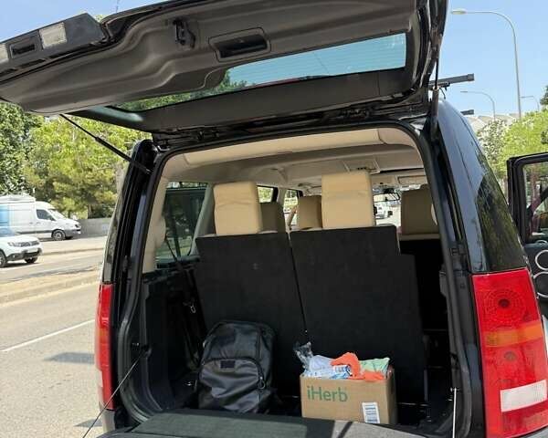 Чорний Ленд Ровер Діскавері, об'ємом двигуна 2.7 л та пробігом 300 тис. км за 4800 $, фото 2 на Automoto.ua