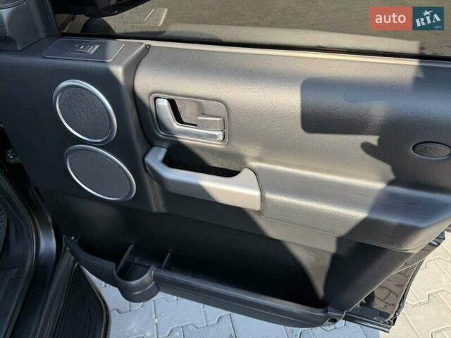 Ленд Ровер Дискавери 2007 в Черновцах на Automoto.ua Черный Ленд Ровер Дискавери, объемом двигателя 2.7 л и пробегом 311 тыс. км за 13800 $, фото 11 на Automoto.ua