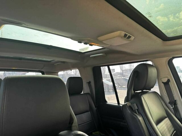 Черный Ленд Ровер Дискавери, объемом двигателя 3 л и пробегом 200 тыс. км за 5000 $, фото 4 на Automoto.ua