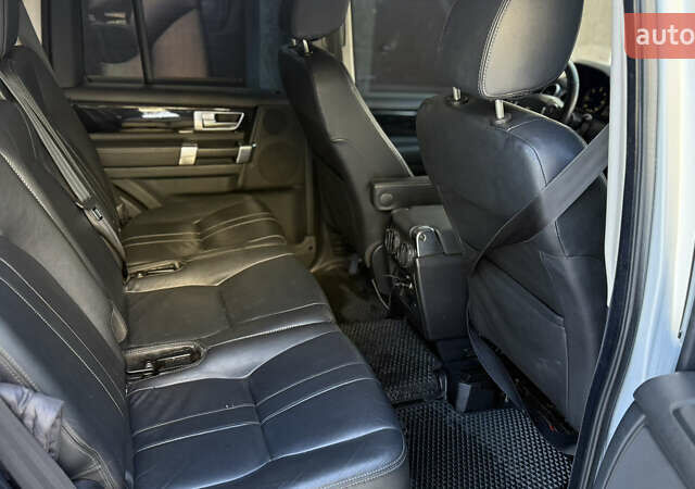 Чорний Ленд Ровер Діскавері, об'ємом двигуна 3 л та пробігом 260 тис. км за 15500 $, фото 8 на Automoto.ua