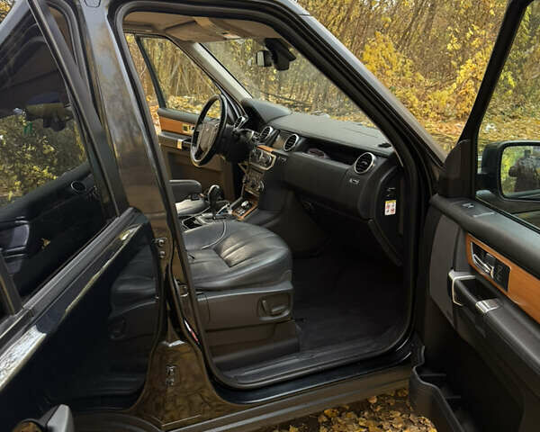 Ленд Ровер Діскавері 2011 у Дніпро (Дніпропетровську) на Automoto.ua Чорний Ленд Ровер Діскавері, об'ємом двигуна 2.99 л та пробігом 285 тис. км за 12000 $, фото 30 на Automoto.ua