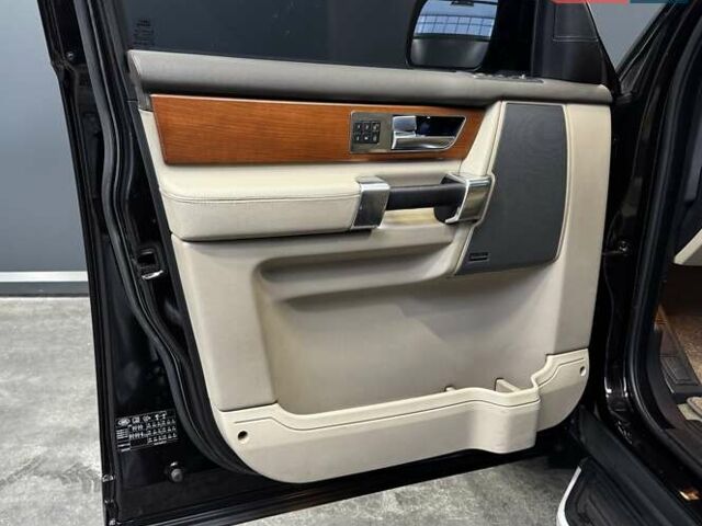 Черный Ленд Ровер Дискавери, объемом двигателя 3 л и пробегом 148 тыс. км за 22500 $, фото 37 на Automoto.ua