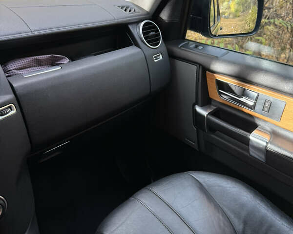 Ленд Ровер Діскавері 2011 у Дніпро (Дніпропетровську) на Automoto.ua Чорний Ленд Ровер Діскавері, об'ємом двигуна 2.99 л та пробігом 285 тис. км за 12000 $, фото 38 на Automoto.ua