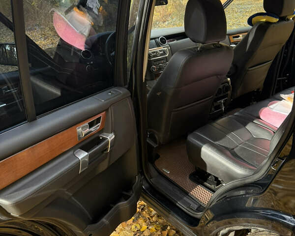 Ленд Ровер Діскавері 2011 у Дніпро (Дніпропетровську) на Automoto.ua Чорний Ленд Ровер Діскавері, об'ємом двигуна 2.99 л та пробігом 285 тис. км за 12000 $, фото 23 на Automoto.ua