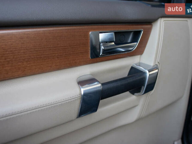 Черный Ленд Ровер Дискавери, объемом двигателя 3 л и пробегом 192 тыс. км за 22500 $, фото 29 на Automoto.ua