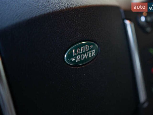 Черный Ленд Ровер Дискавери, объемом двигателя 3 л и пробегом 192 тыс. км за 22500 $, фото 40 на Automoto.ua