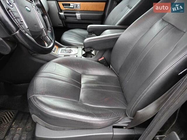 Черный Ленд Ровер Дискавери, объемом двигателя 3 л и пробегом 220 тыс. км за 20700 $, фото 14 на Automoto.ua