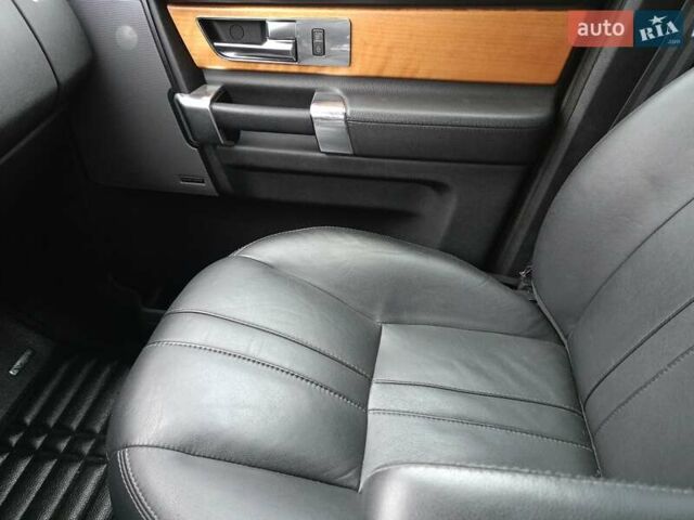 Черный Ленд Ровер Дискавери, объемом двигателя 3 л и пробегом 220 тыс. км за 20700 $, фото 20 на Automoto.ua