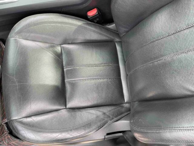 Черный Ленд Ровер Дискавери, объемом двигателя 0 л и пробегом 90 тыс. км за 16000 $, фото 15 на Automoto.ua