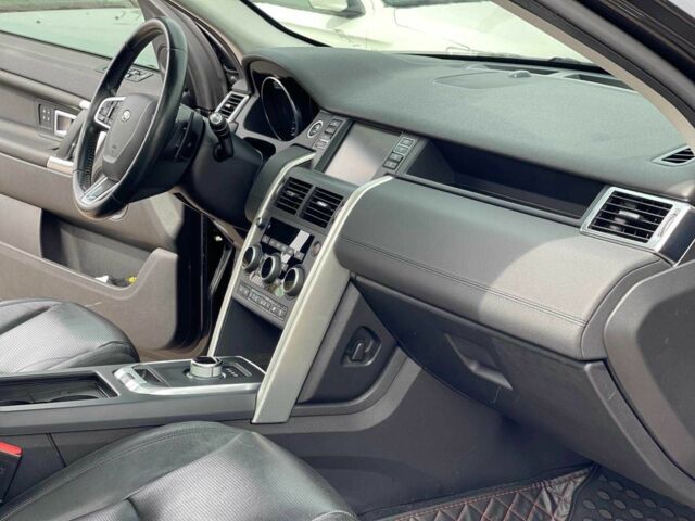 Чорний Ленд Ровер Діскавері, об'ємом двигуна 0 л та пробігом 90 тис. км за 16000 $, фото 20 на Automoto.ua