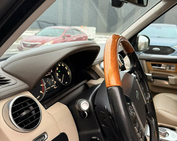 Чорний Ленд Ровер Діскавері, об'ємом двигуна 2.99 л та пробігом 118 тис. км за 17200 $, фото 24 на Automoto.ua