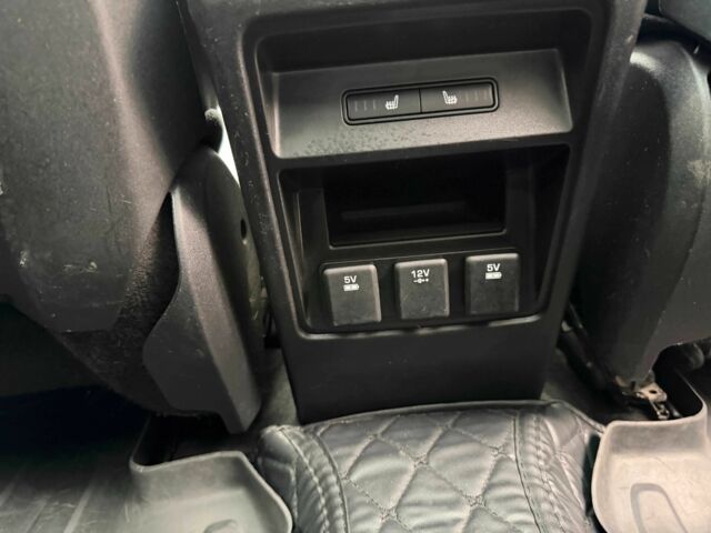 Черный Ленд Ровер Дискавери, объемом двигателя 2 л и пробегом 283 тыс. км за 14500 $, фото 13 на Automoto.ua