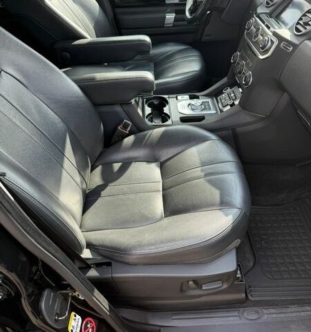 Черный Ленд Ровер Дискавери, объемом двигателя 2.99 л и пробегом 254 тыс. км за 26500 $, фото 16 на Automoto.ua