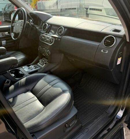 Черный Ленд Ровер Дискавери, объемом двигателя 2.99 л и пробегом 254 тыс. км за 26500 $, фото 17 на Automoto.ua