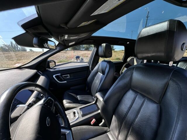 Черный Ленд Ровер Дискавери, объемом двигателя 2 л и пробегом 157 тыс. км за 25000 $, фото 4 на Automoto.ua