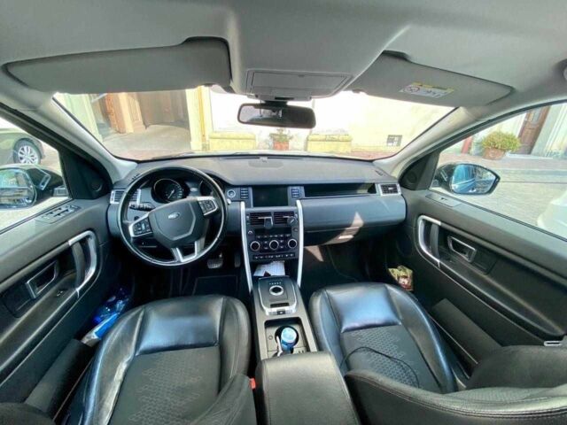 Черный Ленд Ровер Дискавери, объемом двигателя 2.2 л и пробегом 225 тыс. км за 18000 $, фото 5 на Automoto.ua