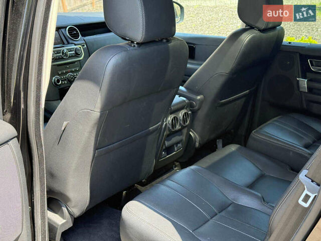 Чорний Ленд Ровер Діскавері, об'ємом двигуна 3 л та пробігом 129 тис. км за 23800 $, фото 79 на Automoto.ua