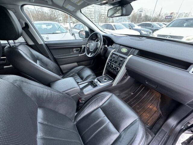 Черный Ленд Ровер Дискавери, объемом двигателя 2 л и пробегом 110 тыс. км за 19999 $, фото 18 на Automoto.ua