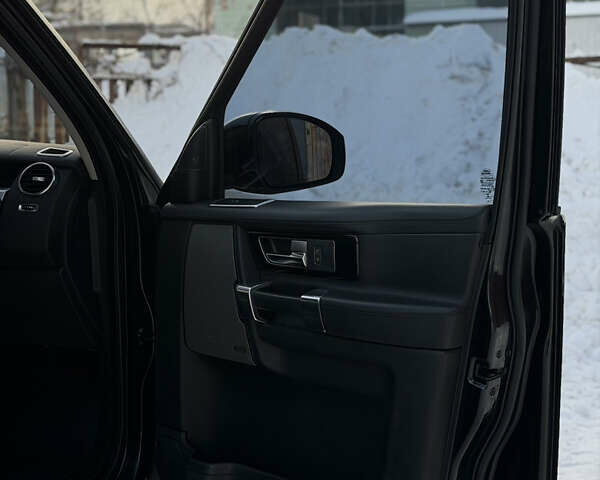 Чорний Ленд Ровер Діскавері, об'ємом двигуна 3 л та пробігом 158 тис. км за 22000 $, фото 32 на Automoto.ua