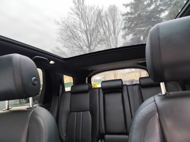 Черный Ленд Ровер Дискавери, объемом двигателя 2 л и пробегом 210 тыс. км за 438 $, фото 8 на Automoto.ua