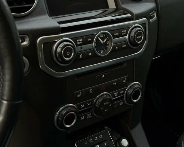 Чорний Ленд Ровер Діскавері, об'ємом двигуна 3 л та пробігом 129 тис. км за 21300 $, фото 37 на Automoto.ua