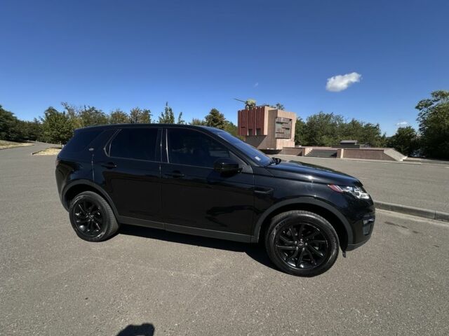 Черный Ленд Ровер Дискавери, объемом двигателя 2 л и пробегом 157 тыс. км за 25000 $, фото 1 на Automoto.ua