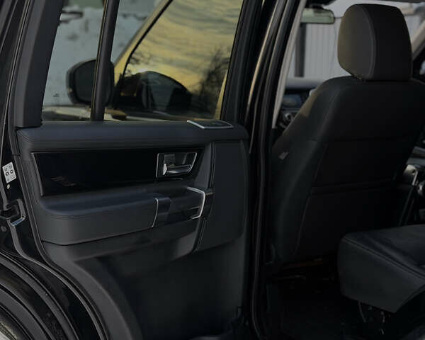 Чорний Ленд Ровер Діскавері, об'ємом двигуна 3 л та пробігом 158 тис. км за 22000 $, фото 28 на Automoto.ua