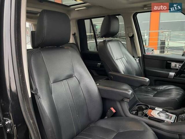 Чорний Ленд Ровер Діскавері, об'ємом двигуна 3 л та пробігом 195 тис. км за 17800 $, фото 29 на Automoto.ua