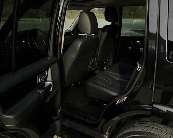 Чорний Ленд Ровер Діскавері, об'ємом двигуна 3 л та пробігом 129 тис. км за 23800 $, фото 33 на Automoto.ua