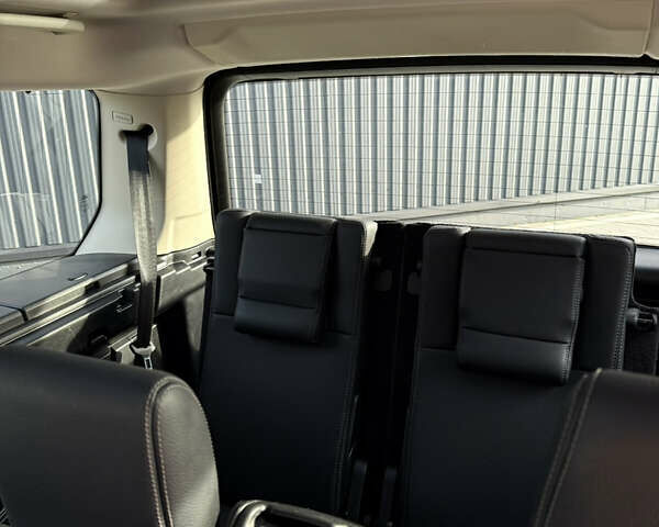 Чорний Ленд Ровер Діскавері, об'ємом двигуна 3 л та пробігом 129 тис. км за 23800 $, фото 46 на Automoto.ua