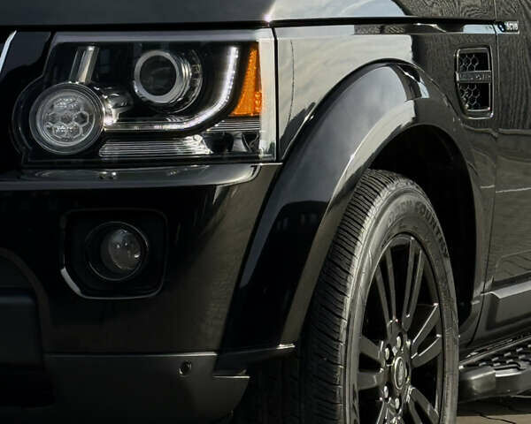 Чорний Ленд Ровер Діскавері, об'ємом двигуна 3 л та пробігом 129 тис. км за 21300 $, фото 2 на Automoto.ua