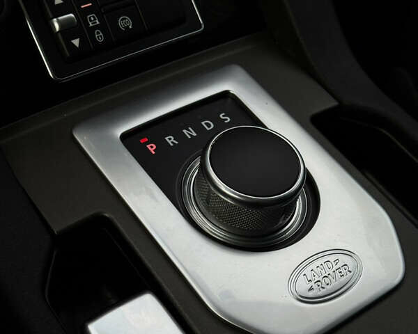 Чорний Ленд Ровер Діскавері, об'ємом двигуна 3 л та пробігом 129 тис. км за 21300 $, фото 48 на Automoto.ua